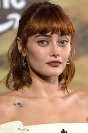 Элла Пернелл в роли Джинкс